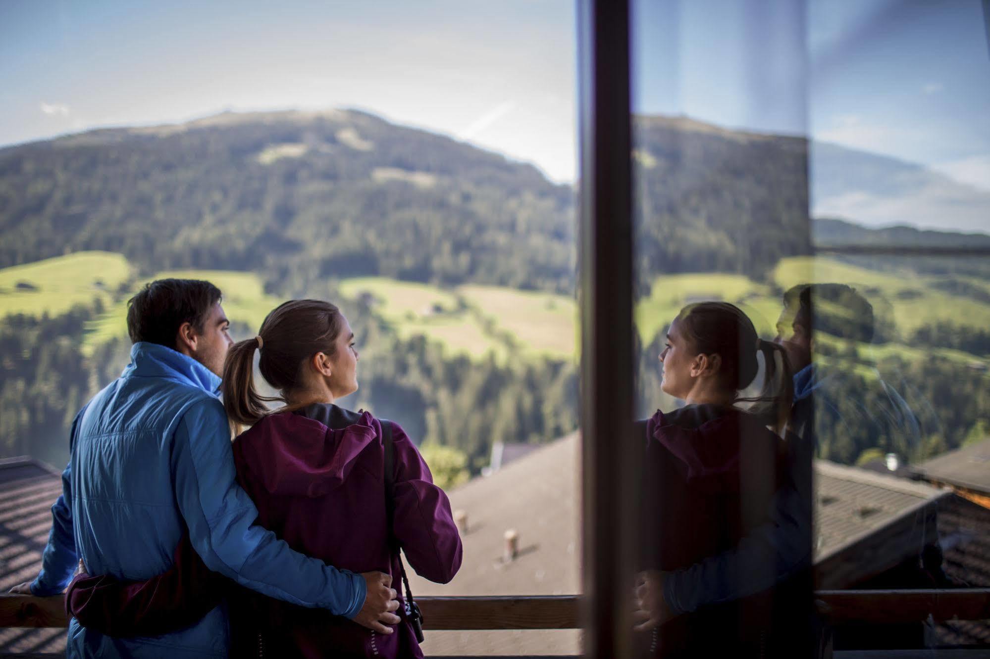 Das Gaestehaus Schneider Am Dorfplatz Alpbach Exterior foto